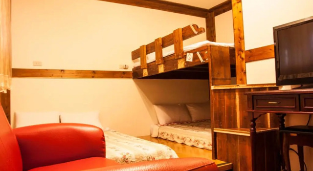 Share B&B