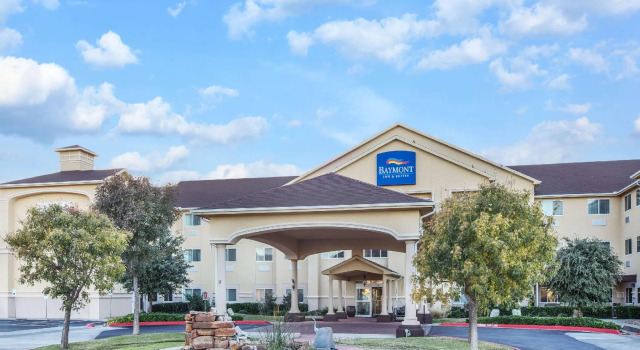 Кровать в общем номере Super 8 by Wyndham Lubbock West
