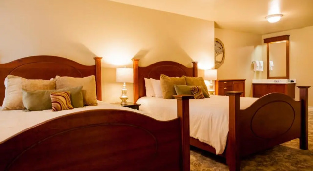 Номер Deluxe The Oakwood Inn Okoboji