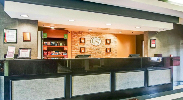 Comfort Suites Inn at Ridgewood Farm, Rezerwuj Pobyt na farmie Salem Wirginia