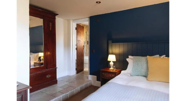 Номер Deluxe Blue Ball Inn