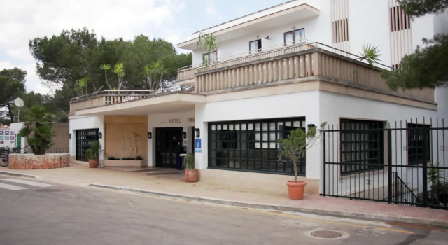 Hotel Pinos Playa