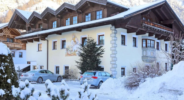 Апартаменты Pleasant Apartment in Langenfeld With Sauna