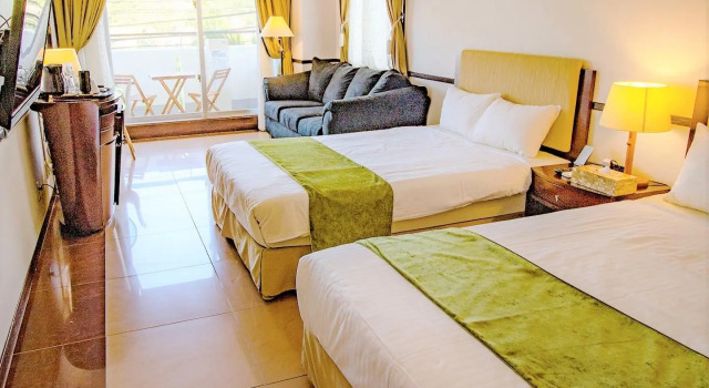 Dot Hotel Yanbaru, Prenota Hotel Higashi 