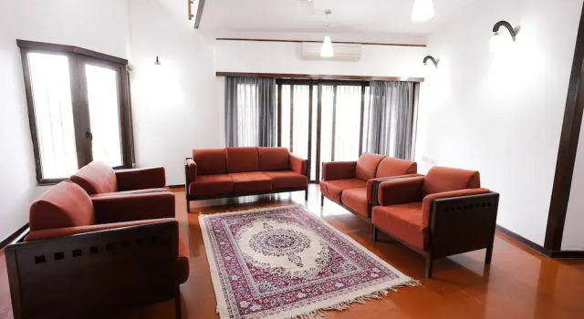 Stylish 5 Bedroom Villa With Private Pool, Prenota Villa Nerul 