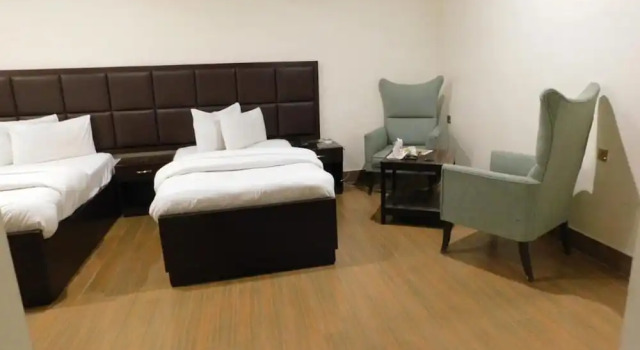 Executive room Hotel A S R Lounge Multan