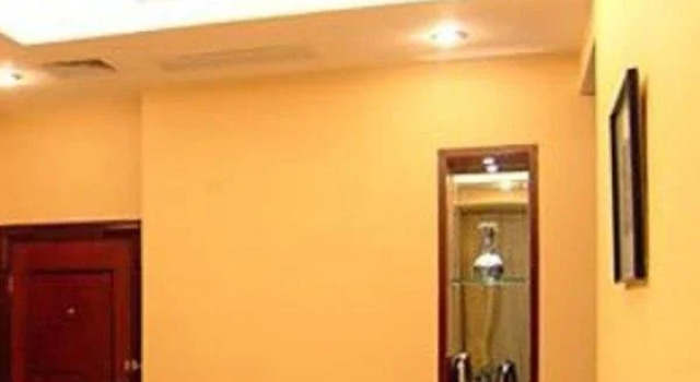 Wuyi Hopeswan Holiday Hotel