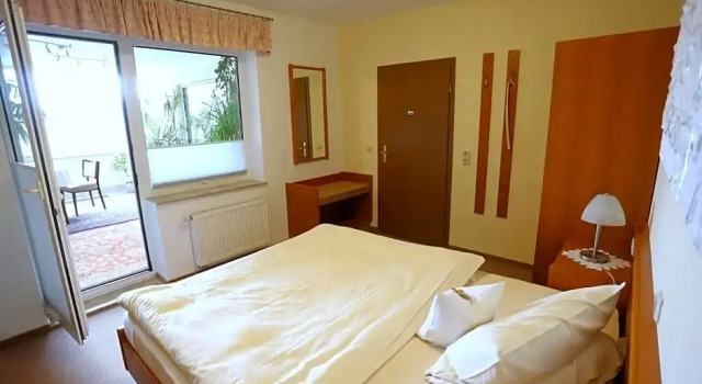 Hotel Waldblick, Забронировать Отель Треффурт 