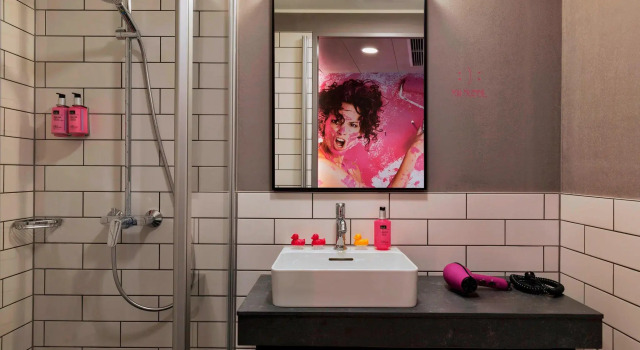 Двухместный номер Standard MOXY Frankfurt East