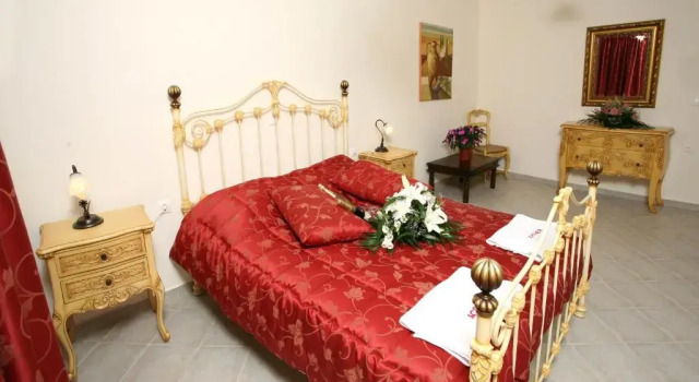Люкс Acrothea Hotel