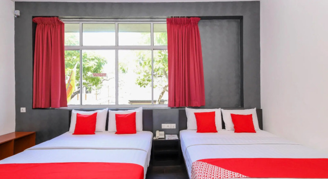 Люкс OYO 728 Tai Pan Hotel
