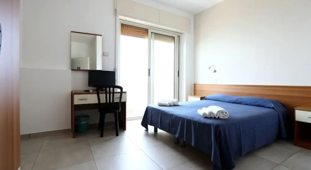 Hotel Ristorante Riviera, Prenota Hotel Pisciotta 