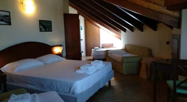 Hotel Belvedere, Boek Hotel Hotels in Monferrato met parkeren, Parkeren