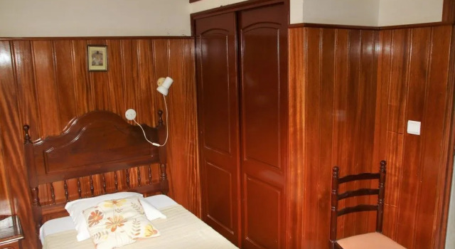 Pensao Santa Isabel, Rezervovat Hotel Hotely v Barlavento Islands s parkováním, Parkování