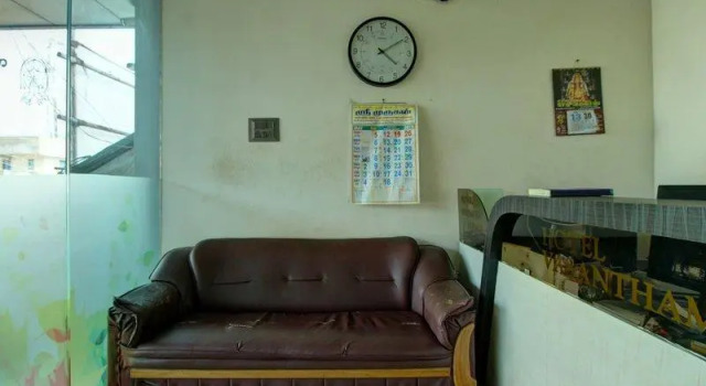 SPOT ON 40168 Vasantham Inn, Забронировать Отель Отели штата Тамилнада 3 звезды, 3*