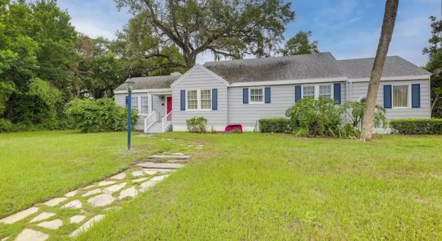 Коттедж 4 Mi to Jetty Park Beach! Family Home w/ Game Room