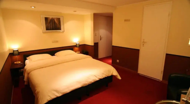 Auberge Rustique, Book Hostel / Vandrerhjem Beaufort Echternach