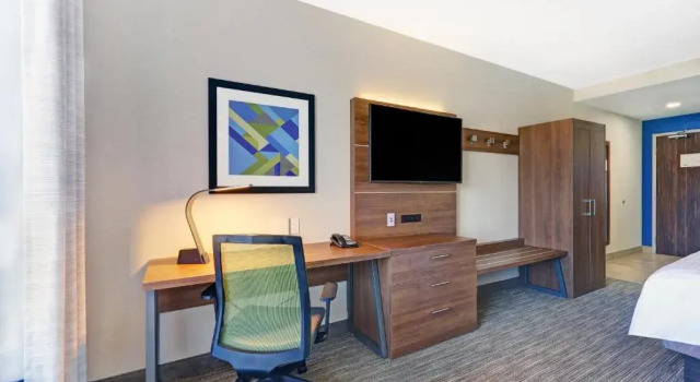 Run of House Holiday Inn Express & Suites - Woodstock, ON CANADA