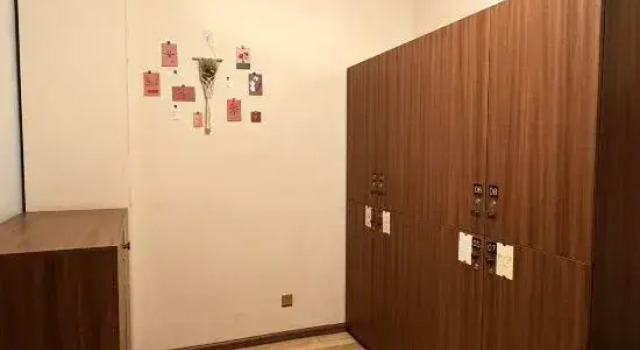 Кровать в общем номере (женский номер) с 5 комнатами с балконом The Hump Hostel