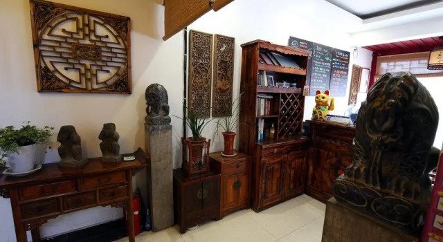 Memory of Phoenix, Rezervasyon Otel Xiangxi Hunan