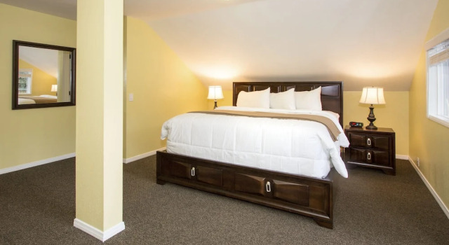 Люкс с 2 комнатами с балконом Edelweiss Lodge