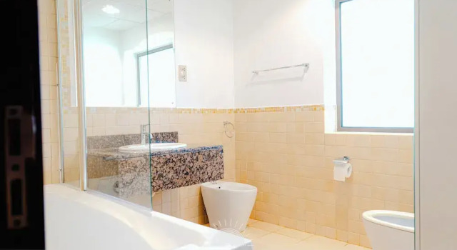Sundrift Dubai Hostel, Забронировать Хостел Дубай Эмират Дубай, рядом с Dubai Marina Yacht Club