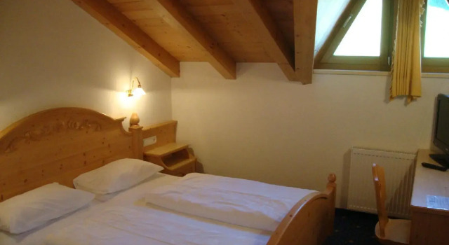 Hotel Jú Furcia, Book Hotel Marebbe Trentino Alto Adige