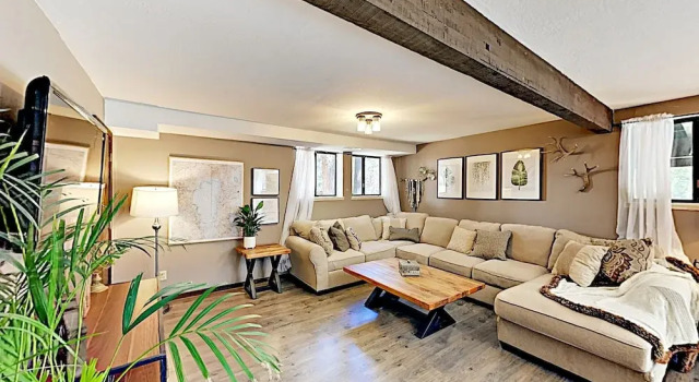 New Listing! Charming Home: Large Deck, Near Beach Home, Забронировать Отель Инклайн-Виллидж North Lake Tahoe
