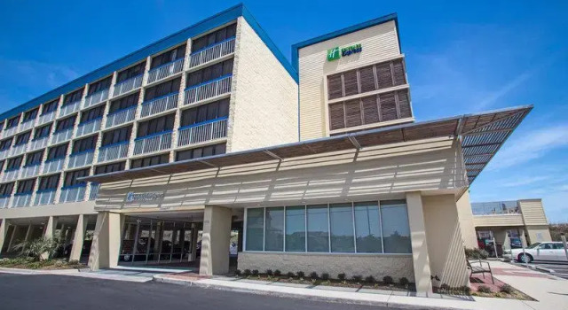 Run of House Holiday Inn Express Nags Head Oceanfront by IHG