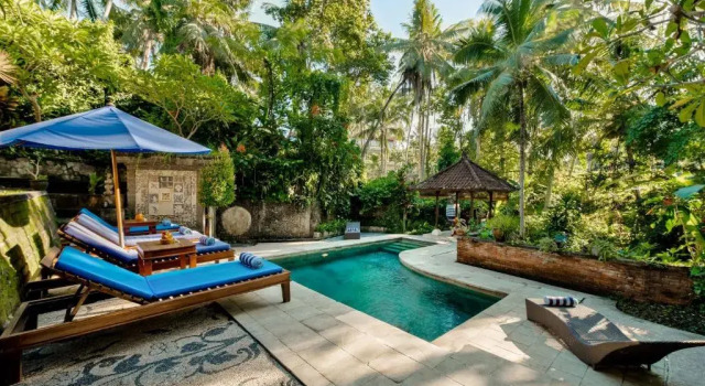 Двухместный номер Superior с видом на бассейн Kebun Indah Ubud