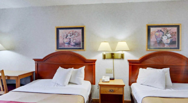 Четырёхместный номер Standard Edyn Hotel By Townhouse Wytheville US 52