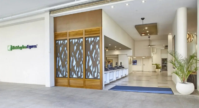 Holiday Inn Express Waikiki
