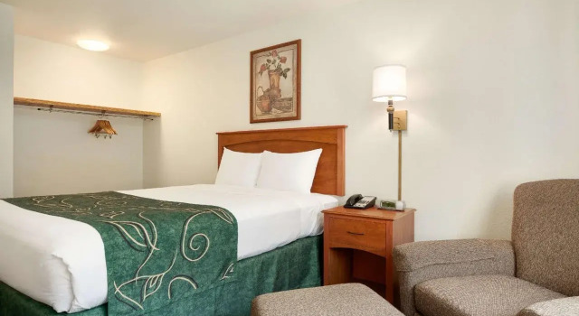 Travelodge by Wyndham Dunsmuir, Book Hotel Dunsmuir Mount Shasta