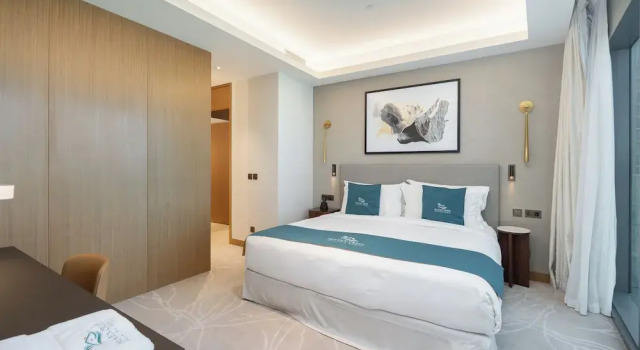 Двухместные апартаменты Deluxe с балконом и с видом на город Address Residences Dubai Opera - Burj Khalifa City Views 1, 2, & 3-Bedroom Apartment 1 minute walk to Burj Khalifa, Dubai Mall, Dubai Fountain by Heaven Crest