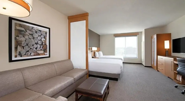 Четырёхместный номер Hyatt Place Westminster Denver