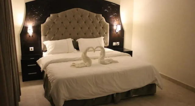 Grand Plaza Hotel Suites