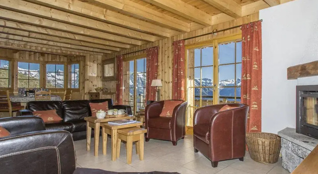 Chalet Mandalay, Prenota Chalet Hotel a Canton Vallese con parcheggio, Parcheggio