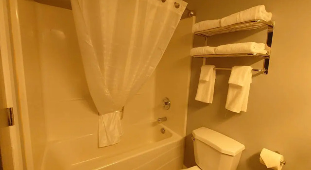 Четырёхместный номер Standard Traveler's Inn