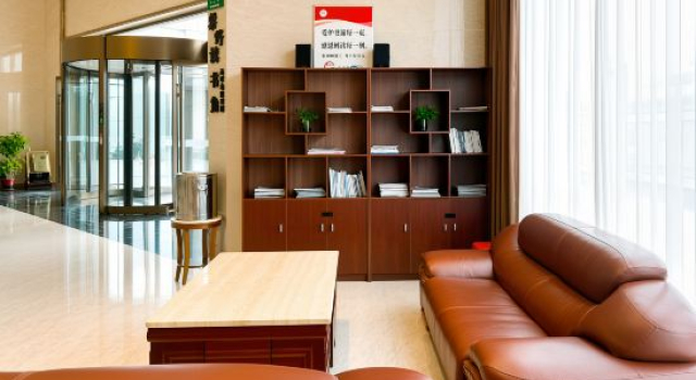 Ke  Du Hui  The hiliday inn, Book Hotel Longyan Fujian