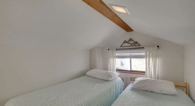 Cozy 'hillside Hideaway' in Wintergreen Resort!, Book Feriehus Wintergreen Nellysford