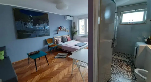Atelier 22, Забронировать Отель Стари град Белград, рядом с Кафедральный собор в Белграде
