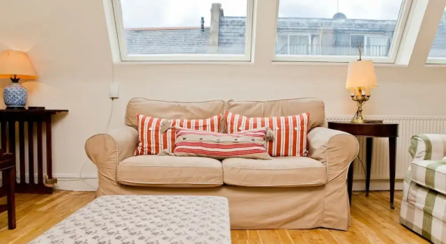 Beautiful 2 Bed home in Kensington Mews, Забронировать Отель Отели Англии 3 звезды, 3*