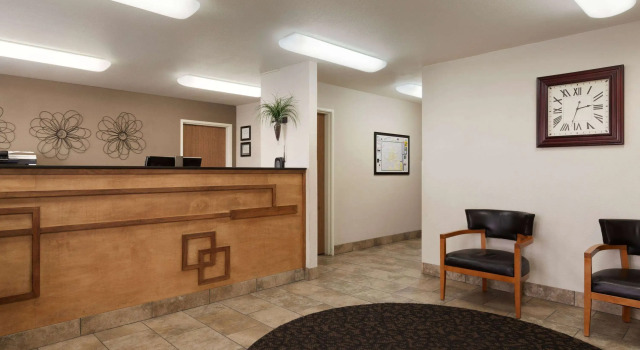 Oak Tree Inn Hermiston, Boek Hotel Hermiston Oregon