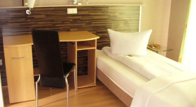 Hotel Kapelle Bed & Breakfast, Book Hotel Bad Liebenstein Thuringian Forest