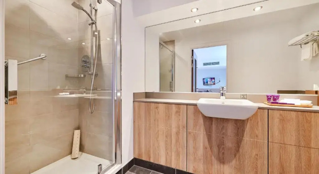 Семейный номер Deluxe Park Regis Birmingham
