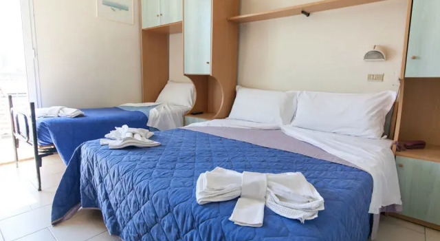 Hotel Superga, Забронировать Отель Мирамаре Римини