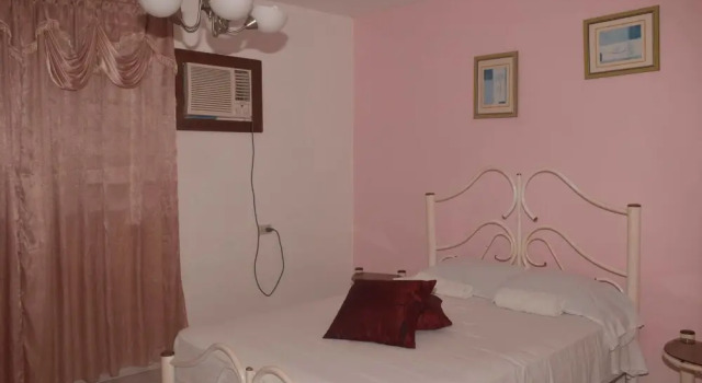 Maison avec piscine à Cojimar La Havane, Забронировать Отель Отели Гаваны с бассейном, Бассейн