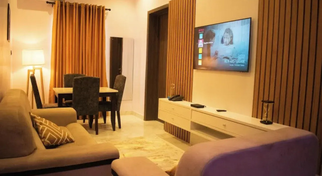 Апартаменты Royal Sapphire Residences by Crystal