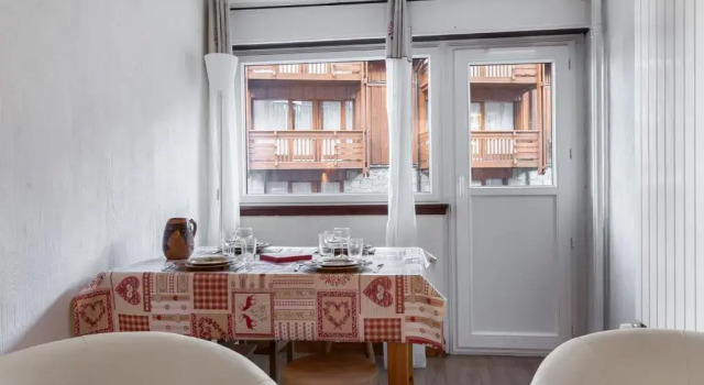 Appartement Courchevel 1850, 2 pièces, 2 personnes - FR-1-564-49, Забронировать Апартаменты/квартира Апартаменты Куршевель, рядом с Горнолыжный подъемник Шеню, Апартаменты/квартира