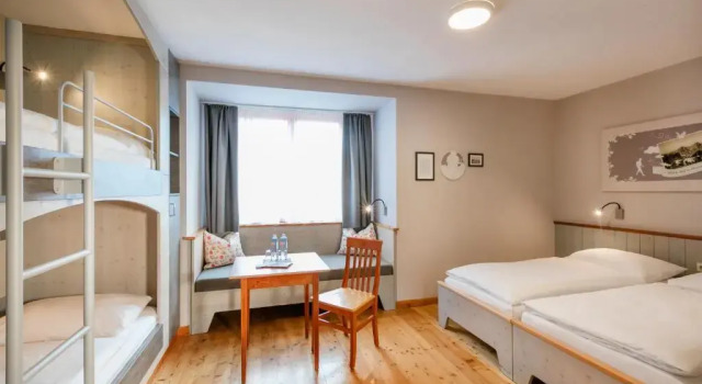 Четырёхместный номер Standard JUFA Hotel Eisenerzer Ramsau